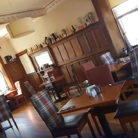 Oyo Gothenburg Hotel Dunfermline Bagian luar foto
