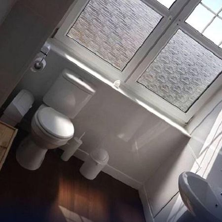 Oyo Gothenburg Hotel Dunfermline Bagian luar foto